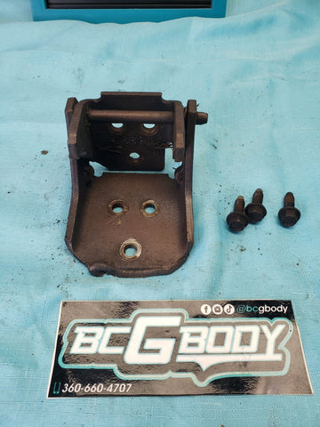 1978-1988 Gbody Cutlass Monte Regal RH Passenger Lower Door Hinge w/3 bolts OEM