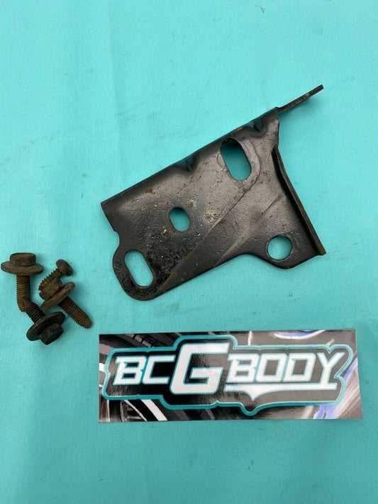 1981 - 1987 Buick Regal Front LH Drivers Upper Fender Bracket W/ Hardware OEM GM