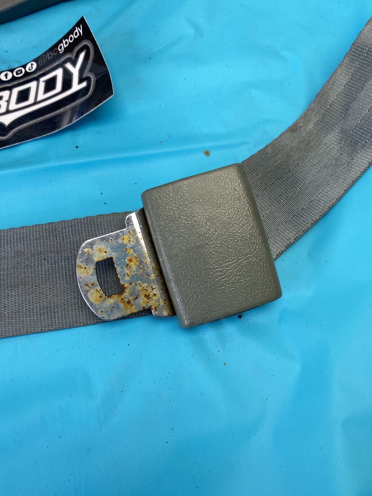 1978-1988 Gbody Cutlass Driver Seat Seatbelt Buckle RH Monte Regal OEM GM