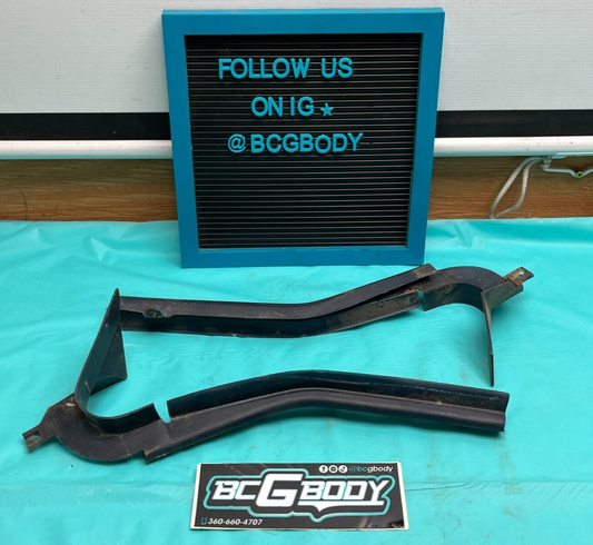 1978-1987 Gbody Regal Monte Cutlass Dash Corner Trim Pair LH RH OEM Genuine GM