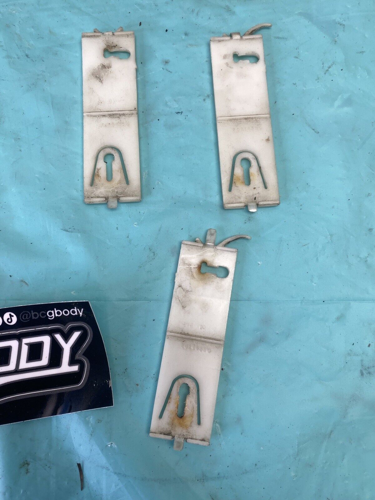 1978-1987 Gbody Regal Cutlass Passenger Door Lower Trim Clips OEM GM