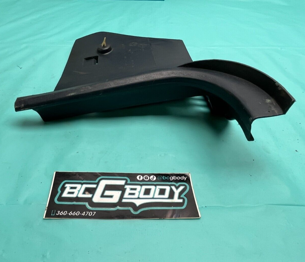 1978-1988 Gbody Regal Monte Cutlass Malibu RH Kick Panel Blue OEM GM 20211748