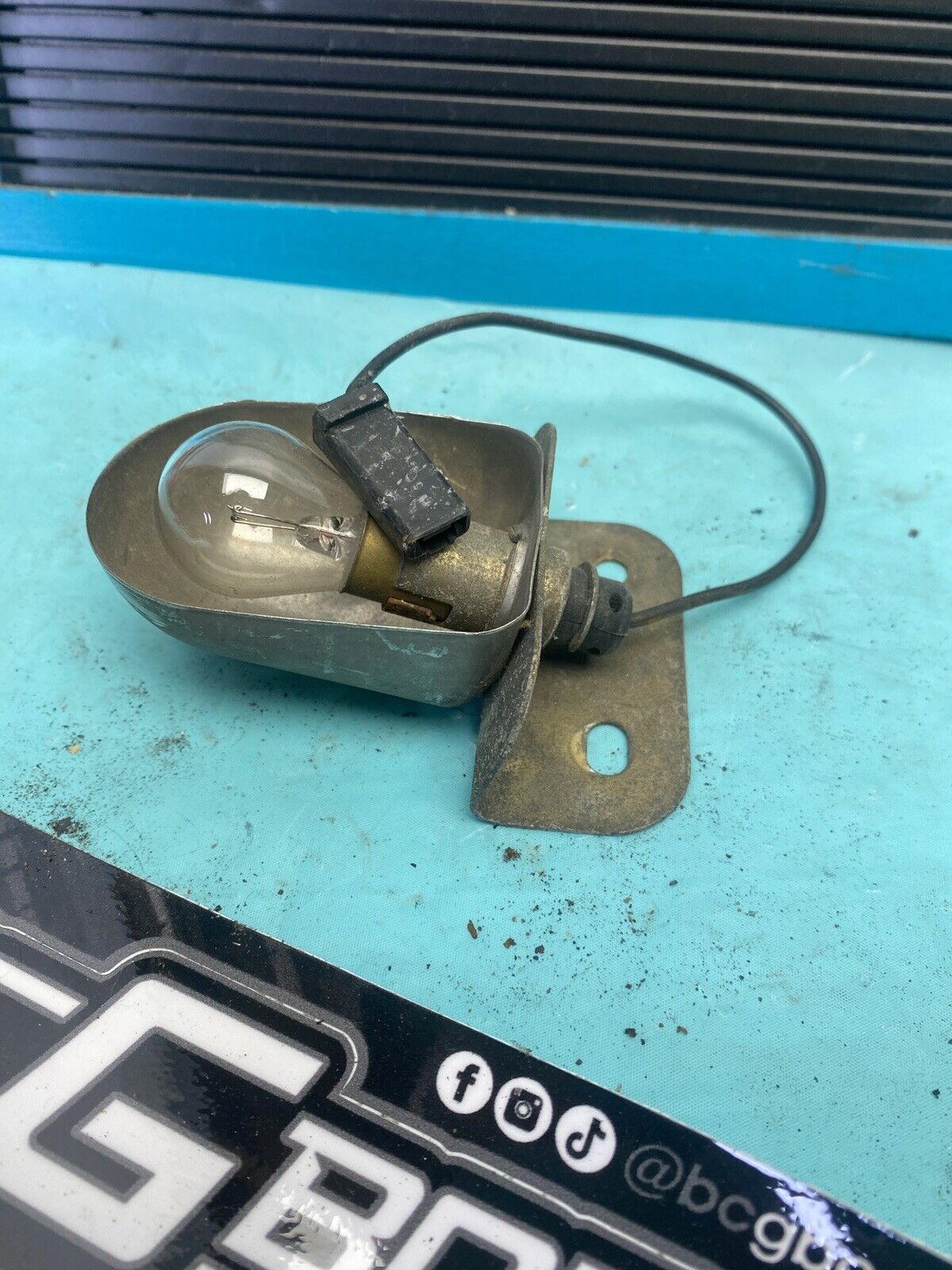 1978 - 1988 Gbody Regal Cutlass Monte Trunk Light Lamp Socket Wiring OEM GM