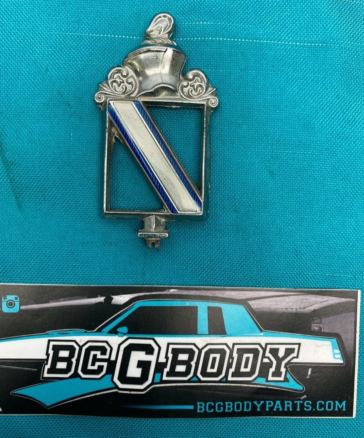 1975-1977 Buick Regal Hood Ornament Emblem Topper Vintage OEM Genuine GM