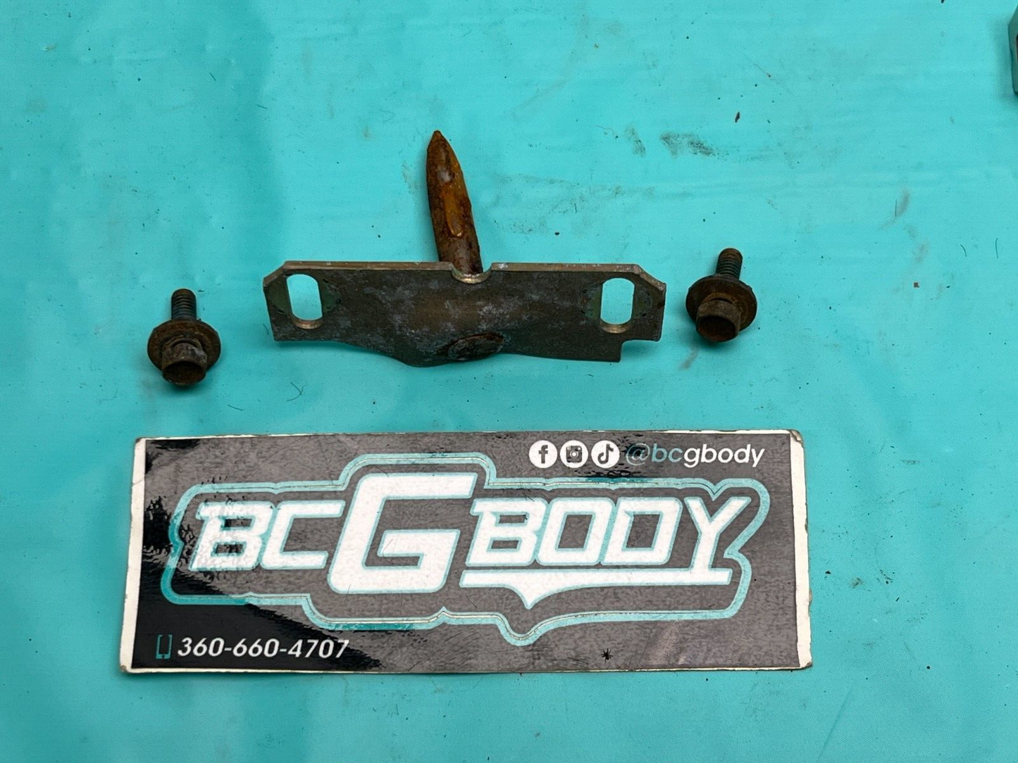 1978-1987 Gbody Monte Door Glass Alignment Track Guide Stop Pin LH Regal OEM GM