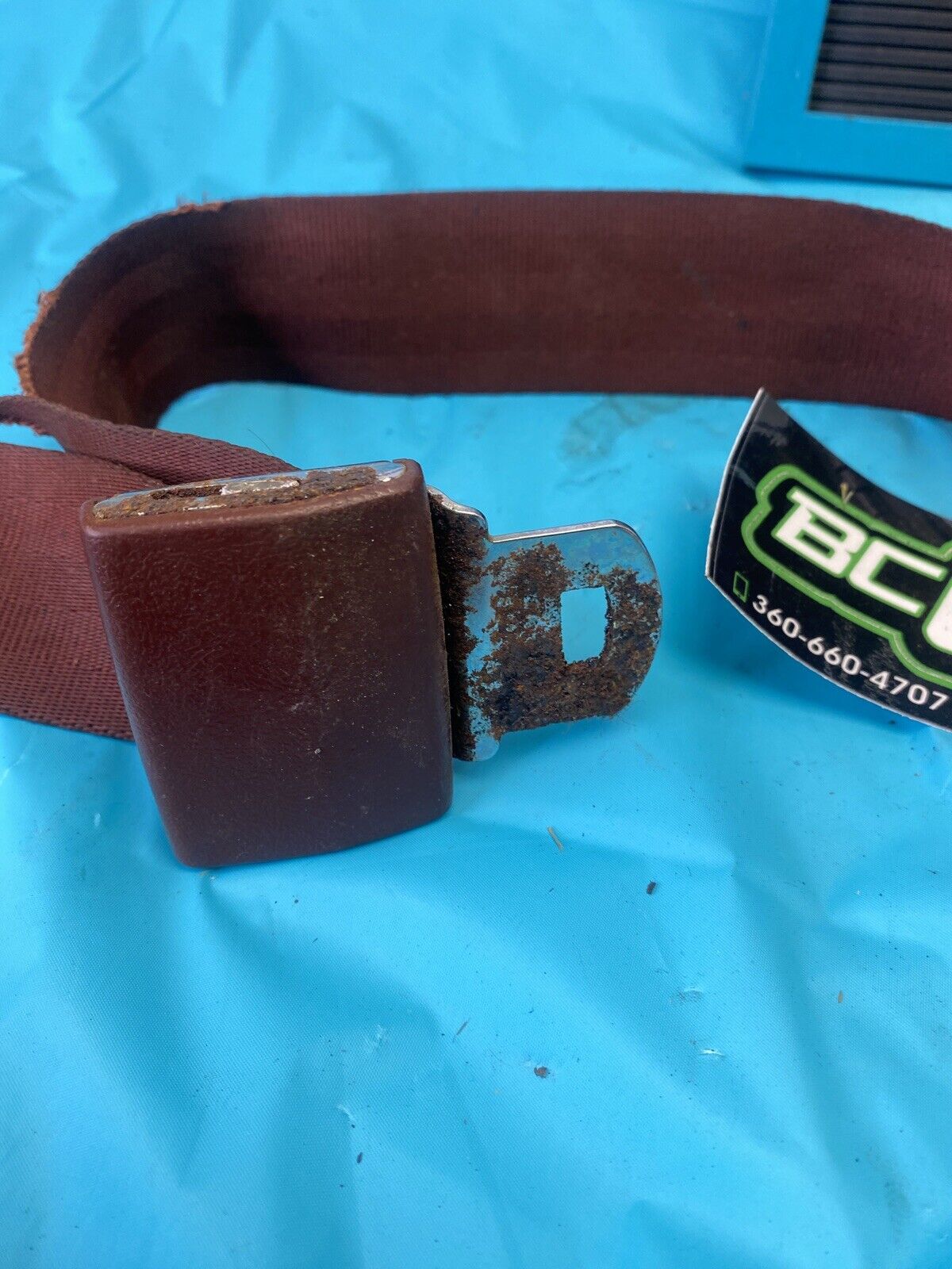 1978 - 1988 Gbody Cutlass Regal Monte Bucket Seatbelt Buckle RH Front OEM GM