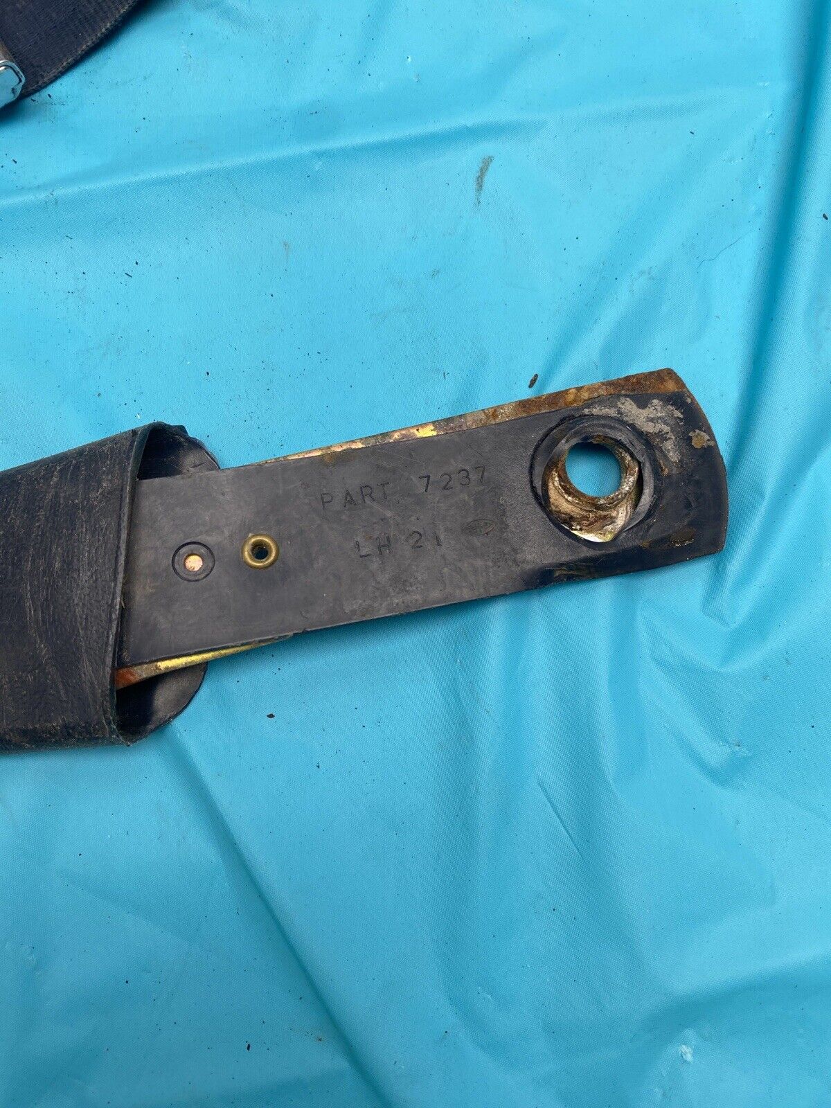 1978-1988 Gbody Rear Bench Seat Seatbelt Strap Monte Cutlass Burgundy OEM GM