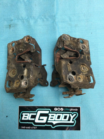 1981 Monte Carlo LEFT and RIGHT Lock Latches OEM GM