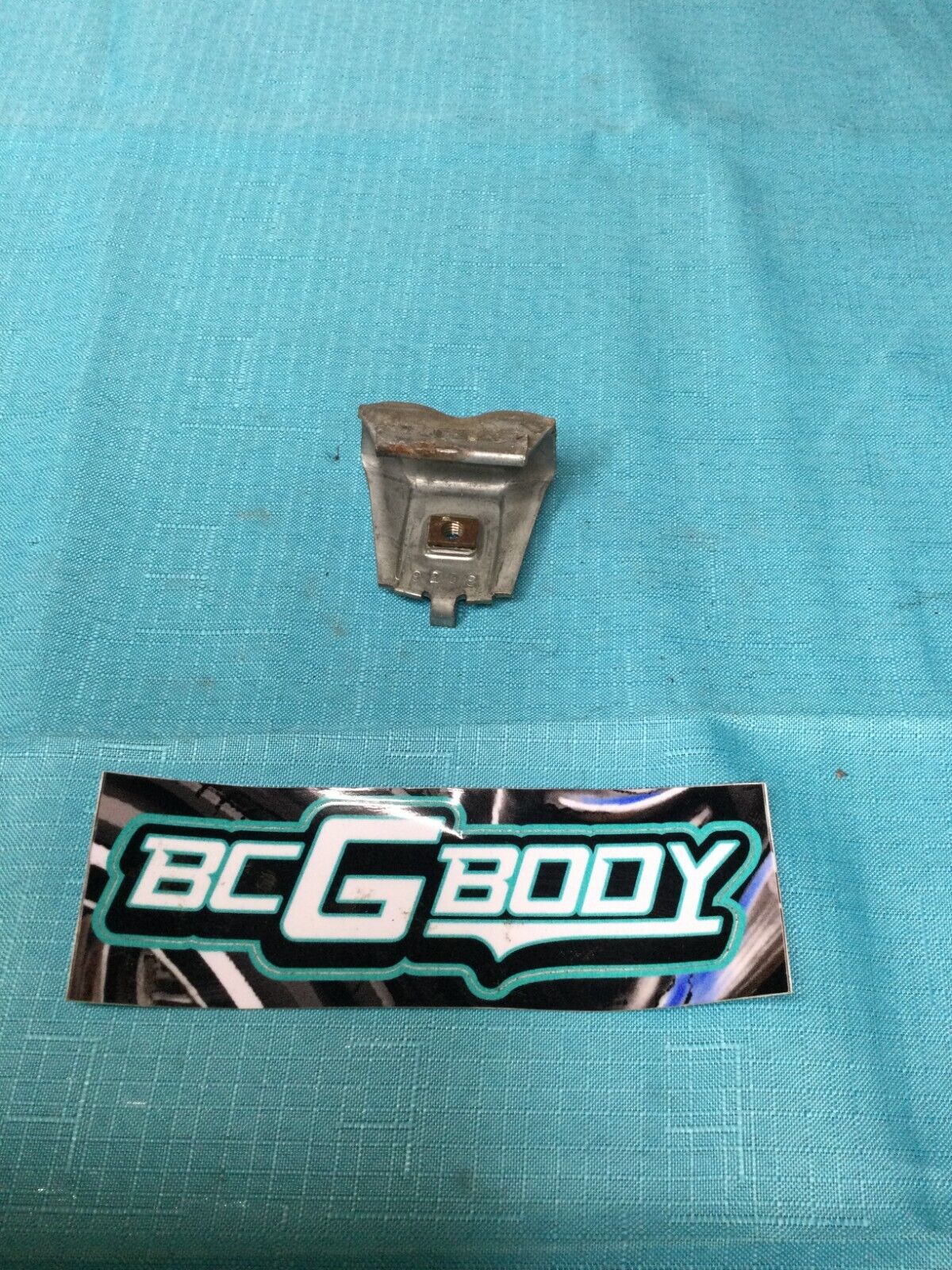 1978 - 1988 Gbody Right Door Glass Bracket Monte Carlo Malibu ElCamino Cutlass