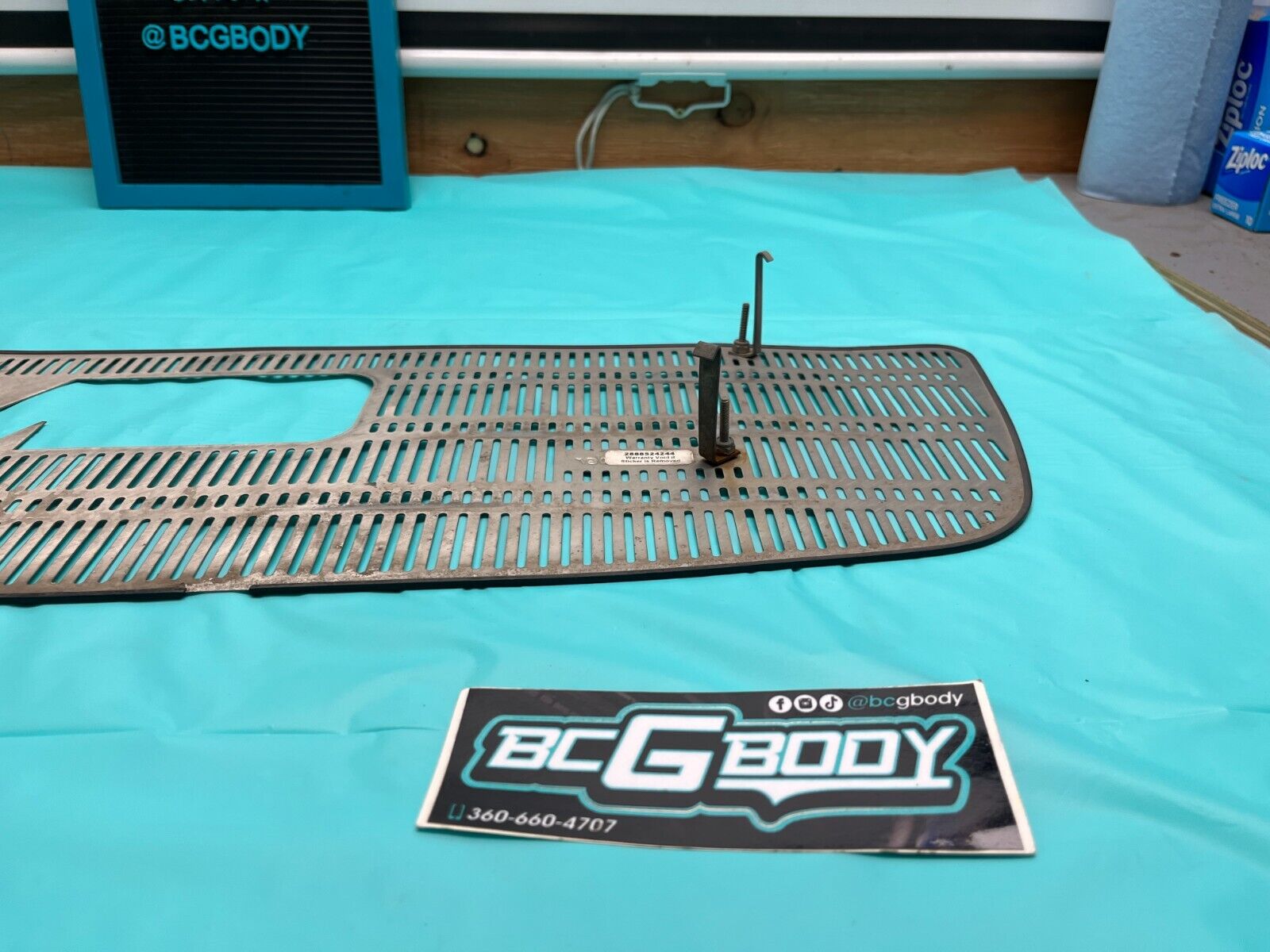 2005-2007 GMC 2500 3500 Sierra Pickup Truck Billet Grille Overlay Insert