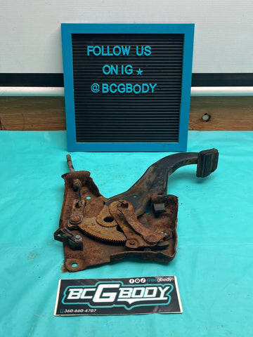 1978-1988 Gbody Monte Malibu Emergency Park Brake Pedal Cutlass Regal OEM GM