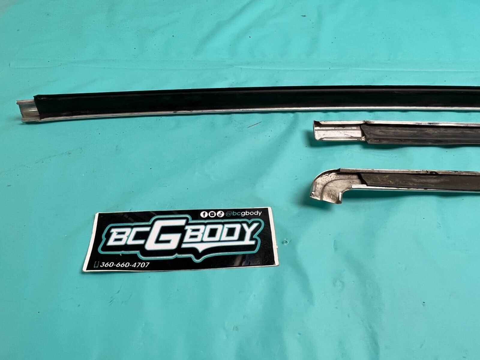 1978-1988 Gbody Monte Regal Cutlass Front Window Molding Trim 3 Piece GM OEM