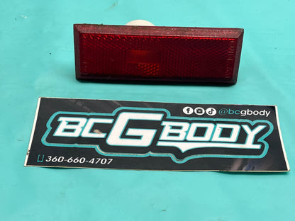 1981-1988 Gbody Oldsmobile Cutlass Rear Marker Light Lamp Lens LH Red OEM GM